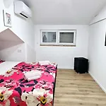 Villa Nika - Three Bedroom With Private Pool *