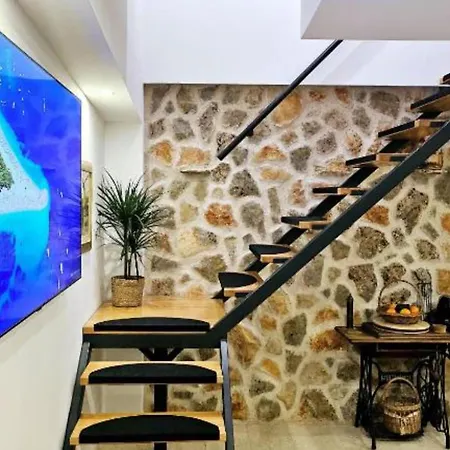 Nika - Three Bedroom With Private Pool Lozovac