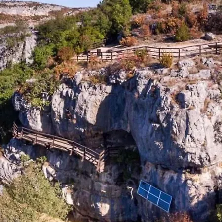 Nika - Three Bedroom With Private Pool Villa Lozovac