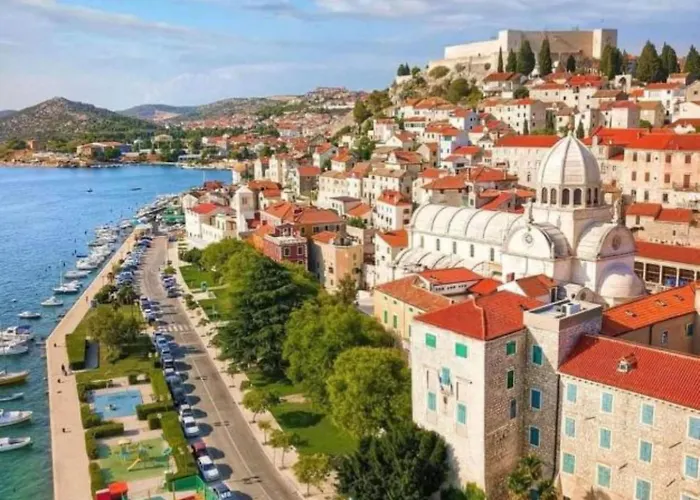 Villa Nika - Three Bedroom With Private Pool *