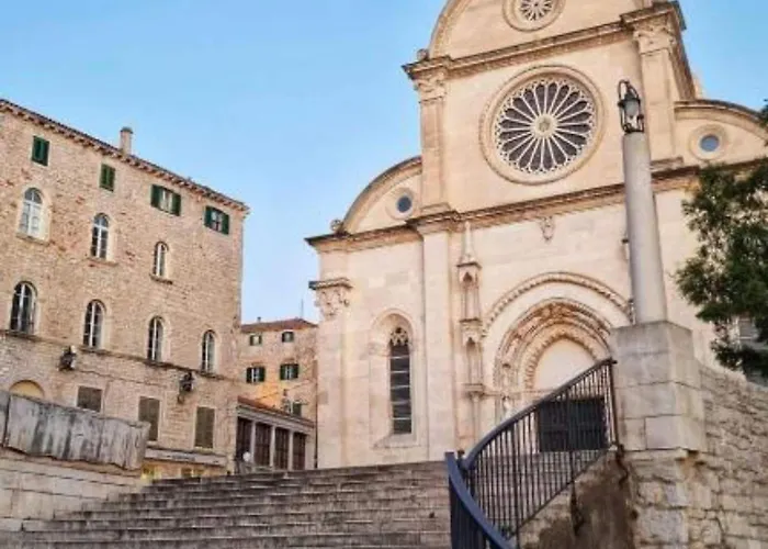 Nika - Three Bedroom With Private Pool Lozovac